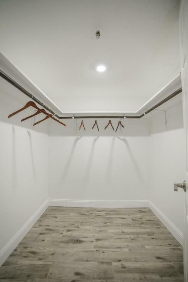 Townhouse At San Remo Apartment เคลียร์วอเตอร์บีช ภายนอก รูปภาพ